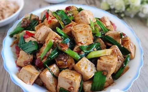 蒜苗炒豆腐