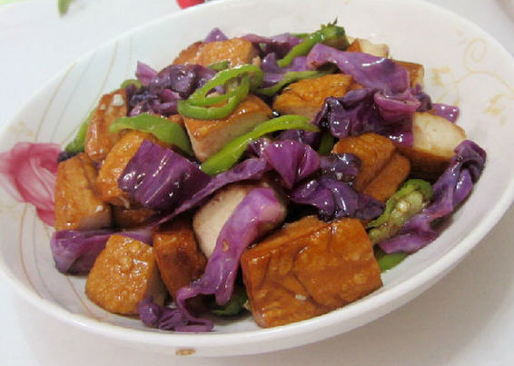 紫包菜燒鹵豆腐