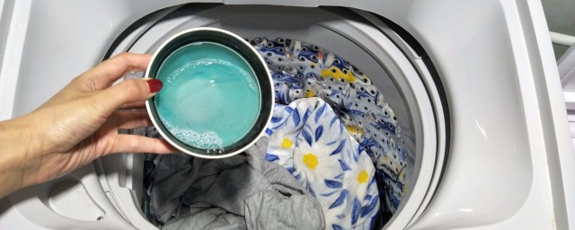 柔順劑怎麼用才正確 柔順劑洗衣服的正確方法