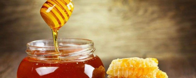 蜂蜜洗臉怎麼用 蜂蜜洗臉步驟詳解