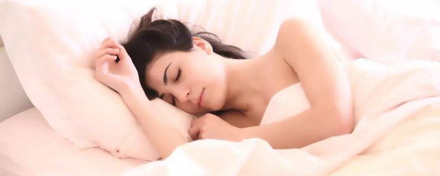 30多歲的女人晚上幾點睡合適 你也在熬夜嗎