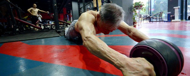 50歲一周健身幾次合適 50歲男人如何有效健身