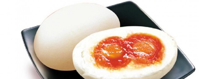 咸鴨蛋是怎麼做的 最普通的傢常美食