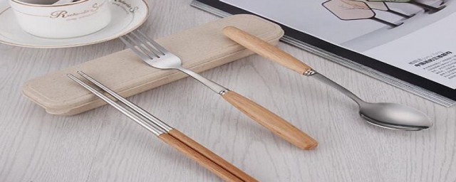 長期用不銹鋼筷子好嗎 不銹鋼筷子吃飯的危害