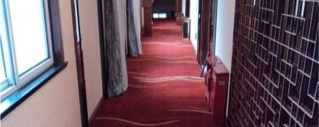 地毯怎麼鋪 鋪地毯步驟