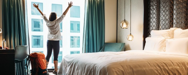 15歲女生可以住酒店嗎 未成的女性可以單獨住酒店嗎