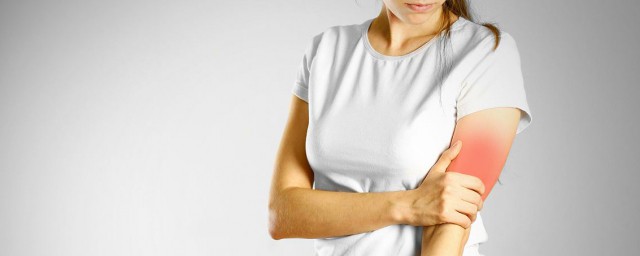 左肩膀酸痛是什麼原因 怎麼辦 左肩膀酸痛是怎麼回事
