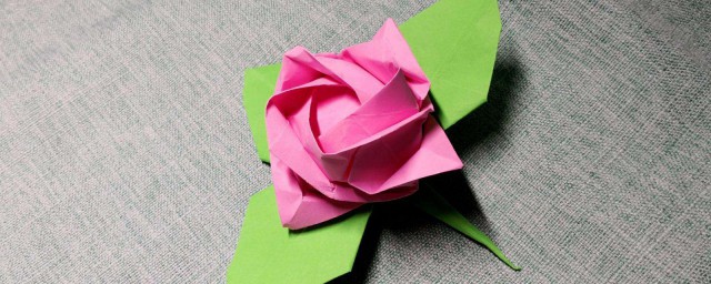 折紙玫瑰花教程 折紙玫瑰花的步驟詳解