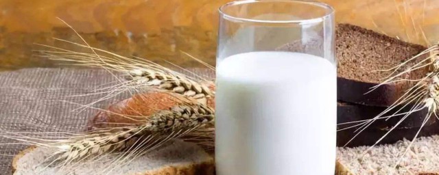 喝過期牛奶有什麼危害 過期牛奶都含有什麼物質