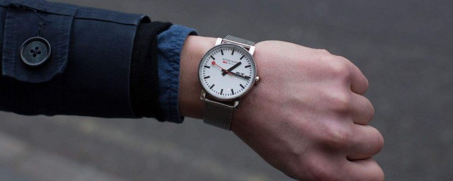 60歲男人戴什麼手表 該怎麼選擇