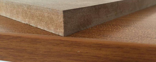 如何去除木質傢具上的貼紙 有幾種方法可以去除