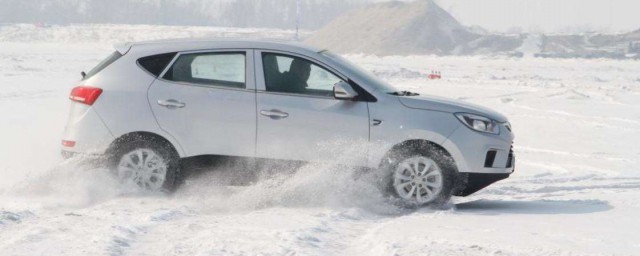 下雪天怎麼開車 下雪怎麼開車比較安全