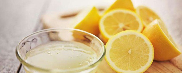 怎麼喝檸檬水減肥最快 加上這一味很重要