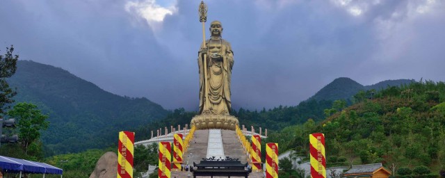 九華山地藏聖像介紹 世界上最大最高的佛教造像之一