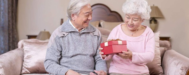 過年送什麼禮物給老年人 以什麼原則送禮物