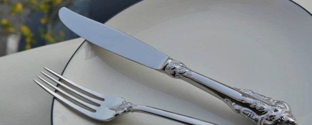 西餐刀叉擺放含義 西餐用餐禮儀知識