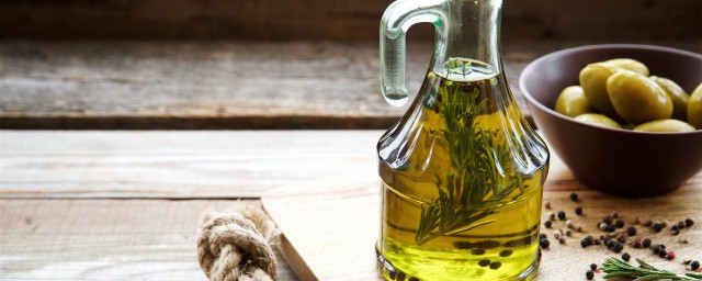 橄欖油怎麼保存 容器的選擇和儲存環境都會影響橄欖油質量