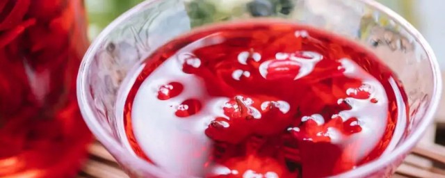 紅桃k幹泡水喝的正確方法 紅桃k幹泡水喝的正確方法