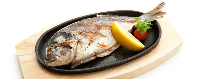 香煎鯧魚怎麼做好吃 如何做香煎鯧魚