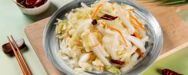 炒大白菜怎麼炒好吃 脆嫩清炒白菜的傢常做法