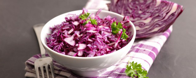 紫色卷心菜怎麼做好吃 紫包菜生活做法