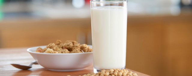 純牛奶能不能冷凍 純牛奶可以冷凍保存嗎