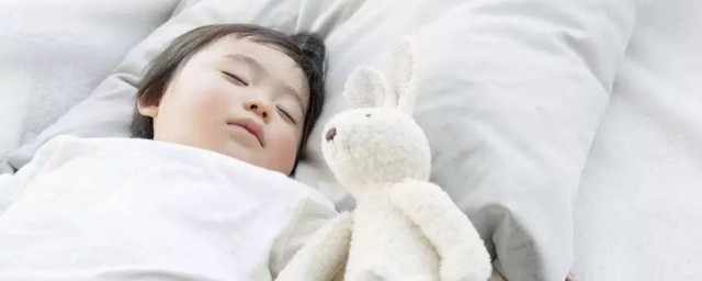 嬰兒怎麼養成自己睡覺 嬰兒如何養成自己睡覺