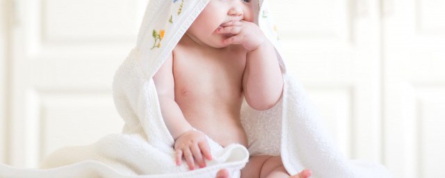 新生女寶寶陰部怎麼清洗 新生女嬰私處怎麼清洗