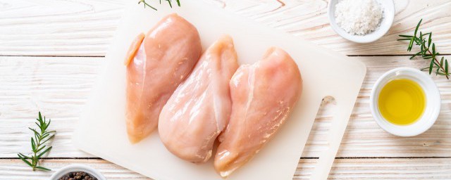 炒雞胸肉怎麼做好吃 軟嫩多汁蘑菇炒雞胸肉傢常做法