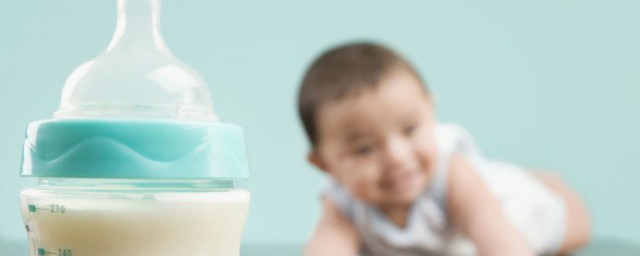 奶瓶的奶能放冰箱保鮮嗎 奶瓶的奶能不能放冰箱保鮮