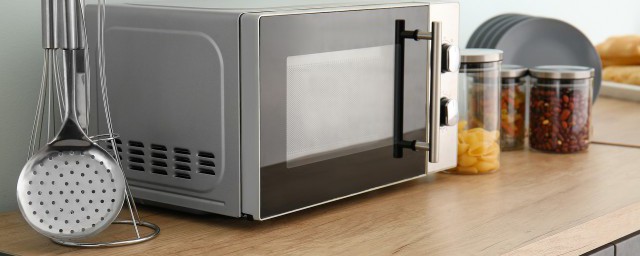 微波爐放在冰箱上面可以嗎 微波爐放在冰箱上面怎麼樣