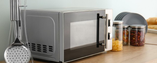 微波爐可以放不銹鋼碗嗎 不銹鋼碗可以放進微波爐嗎