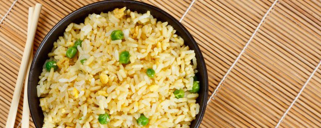 炒米飯怎麼做好吃又簡單 炒米飯如何做好吃又簡單