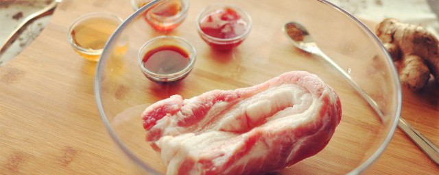 豬頭肉怎麼做好吃不膩 豬頭肉的烹飪方法