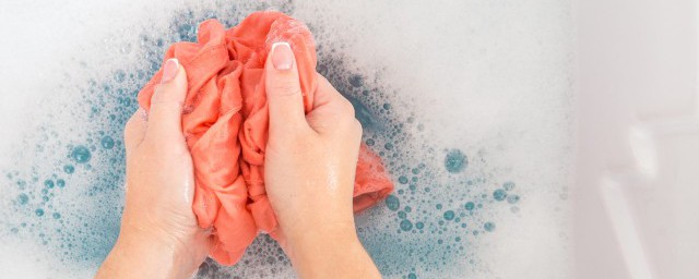 洗衣服如何清洗比較幹凈 洗衣服清洗方法