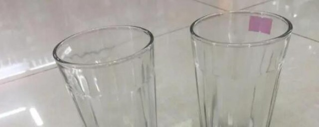 玻璃水杯怎麼才能洗的幹凈 玻璃水杯如何才能洗的幹凈