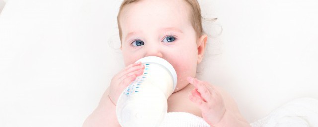 奶瓶是什麼材質 奶瓶介紹