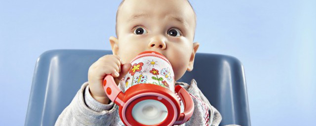 嬰兒飲水杯第一次使用怎麼處理 嬰兒飲水杯第一次使用如何處理