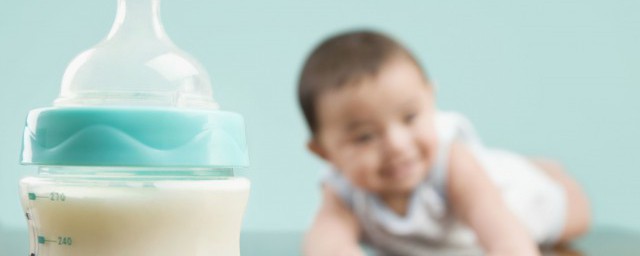 母嬰可以用什麼材質的水杯 母嬰用什麼材質的水杯好