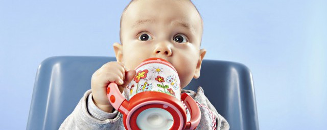 什麼材質嬰兒水杯最好 哪些材質嬰兒水杯最好