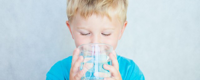 兒童水杯塑料材質有那些 兒童水杯塑料有哪些材質