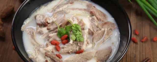 純羊肉湯鍋需要哪些調料與食材 煮羊肉的正確方法與配料介紹