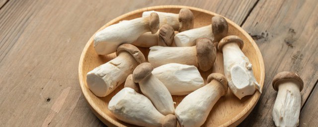 菌菇湯煮多長時間能吃 菌菇湯煮多久能吃