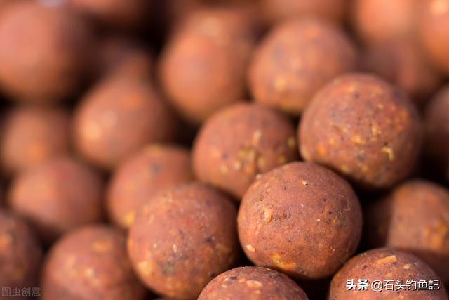 釣魚打窩後沒口要換釣點嗎 野釣鯽魚怎麼打窩