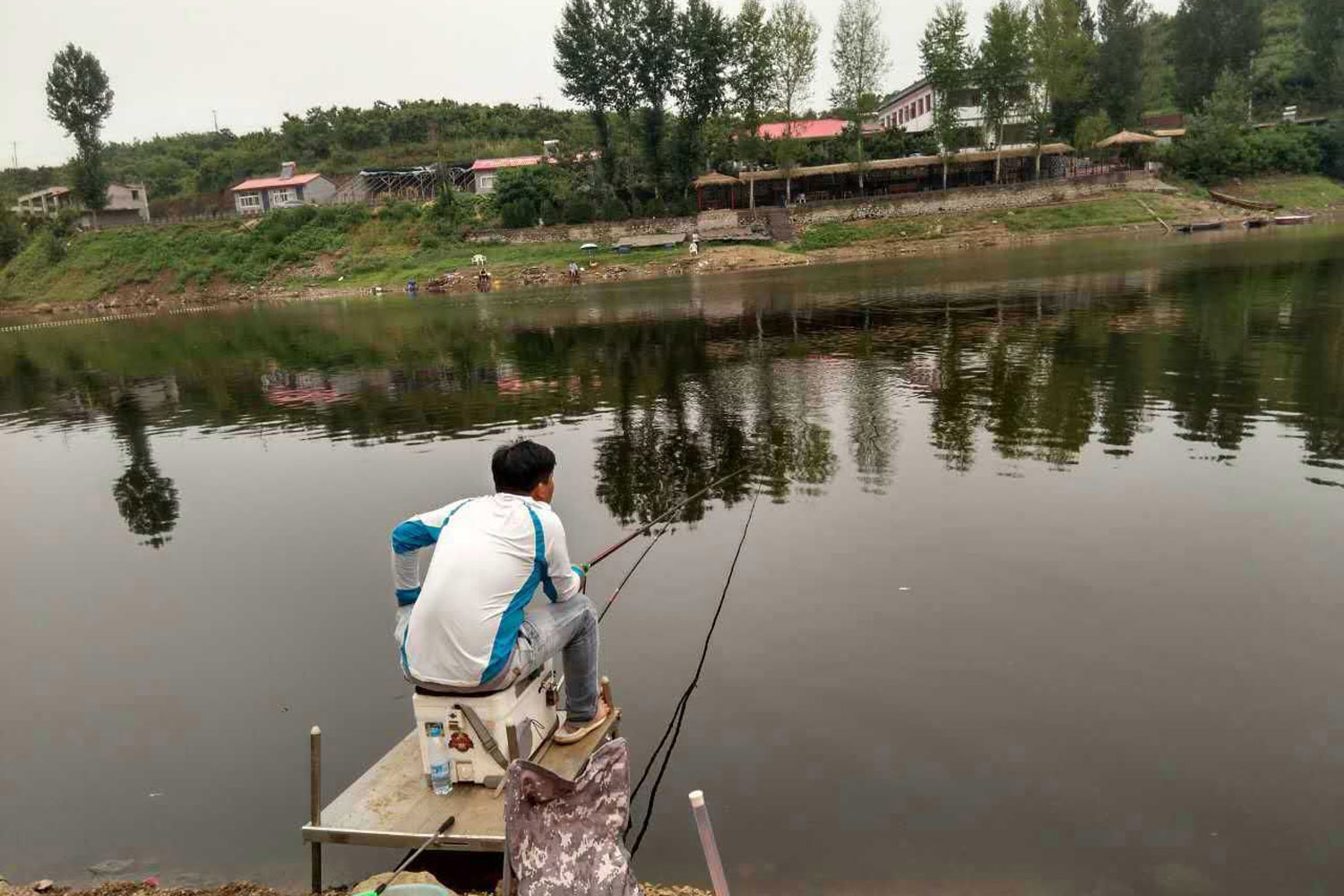 釣魚最好的開口劑 現在釣魚效果最好的打窩餌料