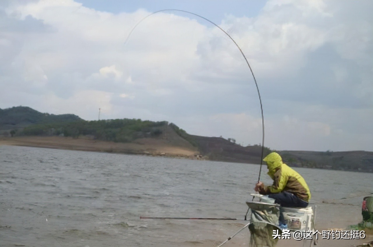 釣魚竿如何選擇 新手學釣魚買什麼樣的釣魚竿適合