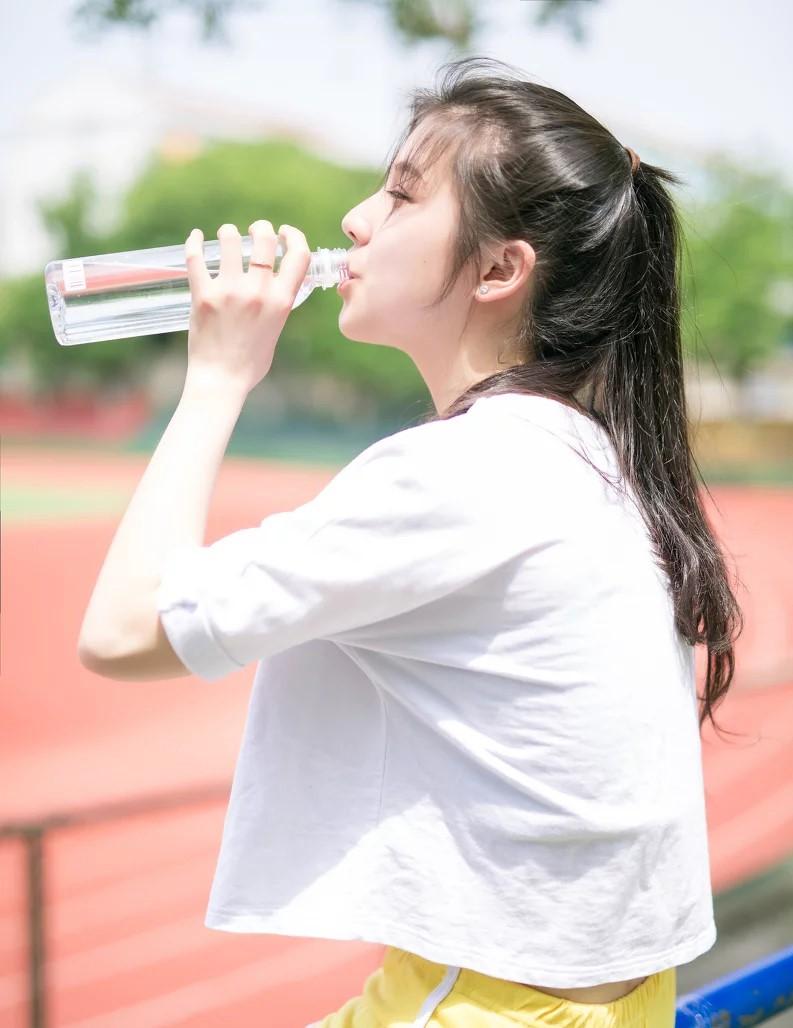 聊天技巧幽默追女孩子 追女孩子的聊天技巧