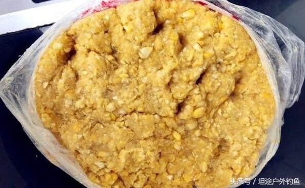 秋釣鯉魚餌料配方 秋冬野釣鯉魚的商品餌最佳配方