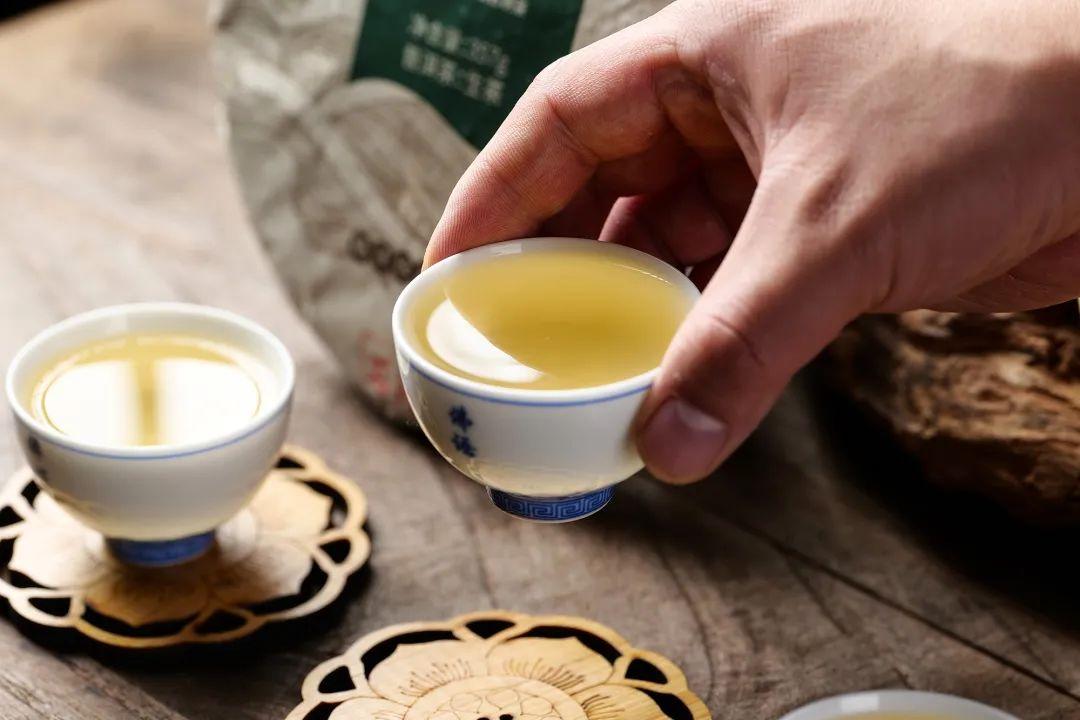 普洱茶餅如何正確撬茶 如何撬茶好喝又不傷手