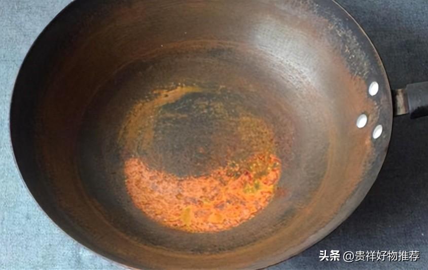 鐵鍋生銹還能用嗎 鐵鍋幹燒後生銹怎麼擦洗